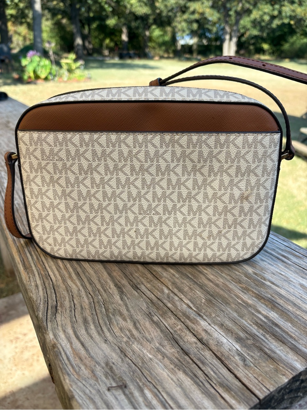 Michael Kors Beige MK Signature Crossbody with Brown Trim & Gold Chain - Picture 2 of 11